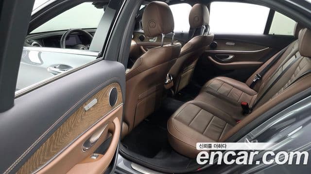 Mercedes-Benz E-класс W213 Exclusive, 2022 12