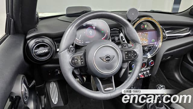 Mini Cooper S кабриолет 3세대, 2024 13