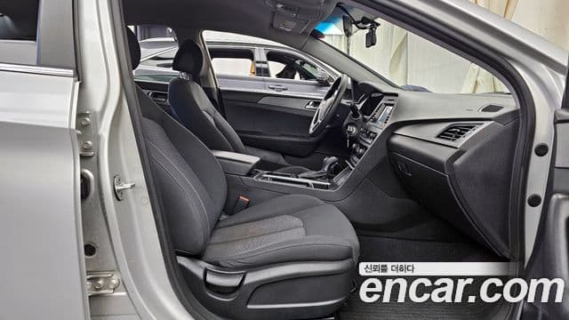 Hyundai LF Sonata Style, 2015 11