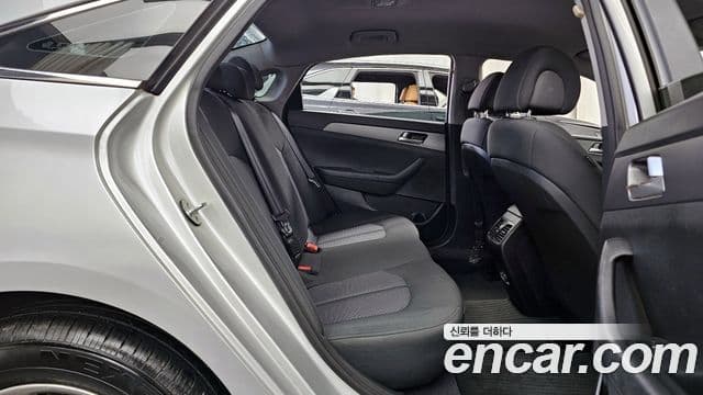 Hyundai LF Sonata Style, 2015 12