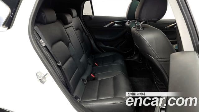 Infiniti Q30 2.0 Essential, 2019 12