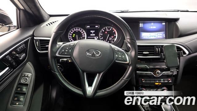 Infiniti Q30 2.0 Essential, 2019 13