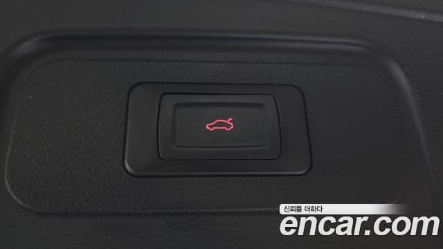 Infiniti Q30 2.0 Essential, 2019 20