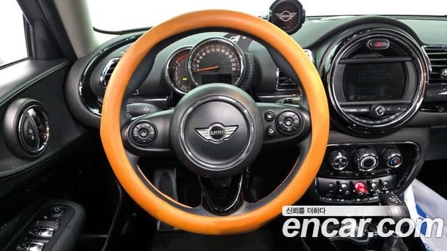 Mini Cooper D 클럽맨 2세대, 2016 13