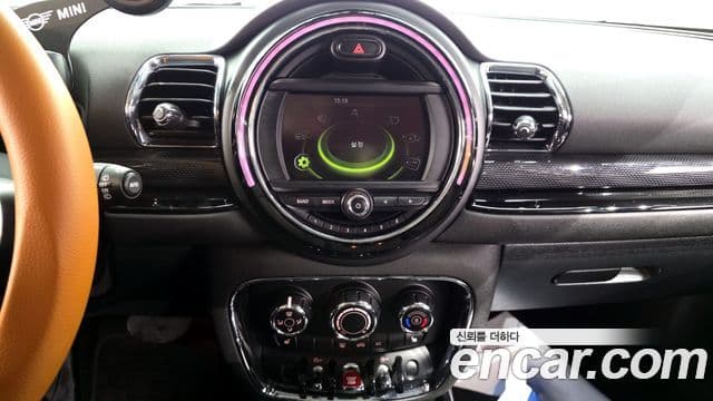 Mini Cooper D 클럽맨 2세대, 2016 14