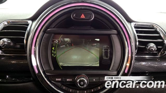 Mini Cooper D 클럽맨 2세대, 2016 15