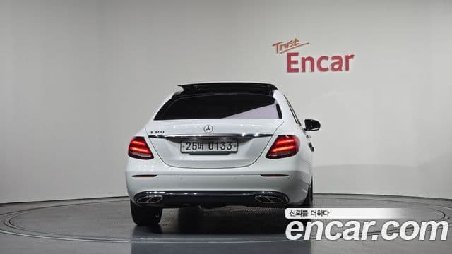 Mercedes-Benz E-класс W213 E300 Avantgarde Intelligent Drive, 2017 4