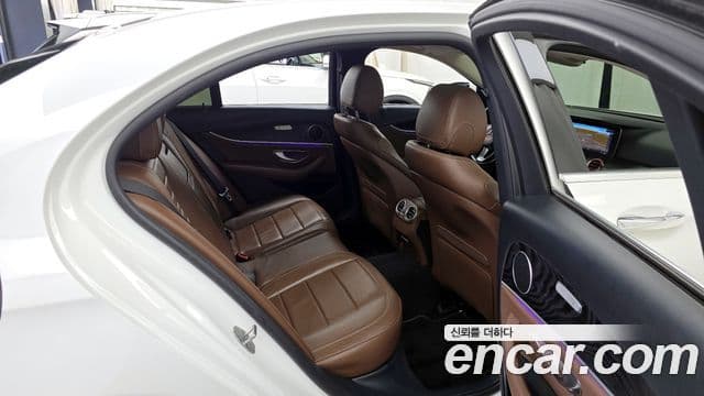 Mercedes-Benz E-класс W213 E300 Avantgarde Intelligent Drive, 2017 12