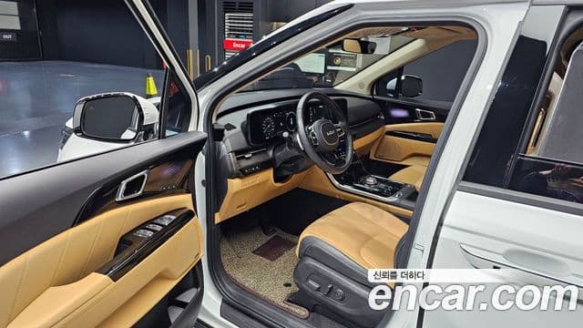 Kia Carnival 4세대 Signature, 2022 11