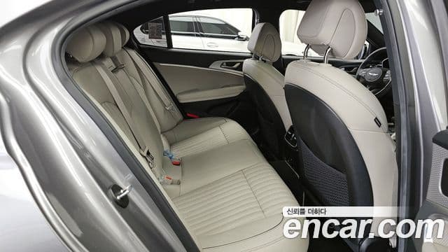 Genesis The / новый New G70 슈팅브레이크, 2023 12