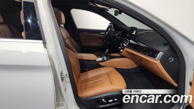 BMW 5시리즈 (G30) 520i M Sport, 2022 11