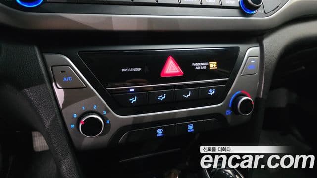 Hyundai Avante AD 1.6 e-VGT Smart, 2016 19