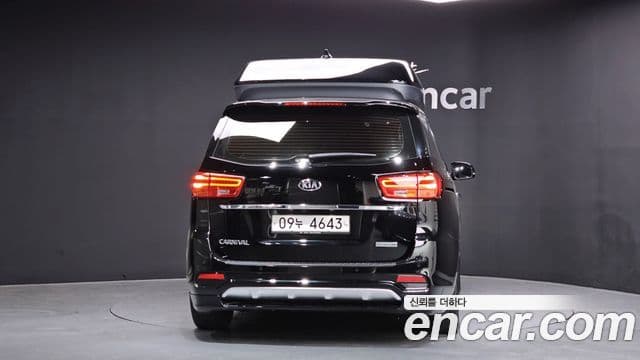 Kia The / новый New Carnival Noblesse Special, 2019 4