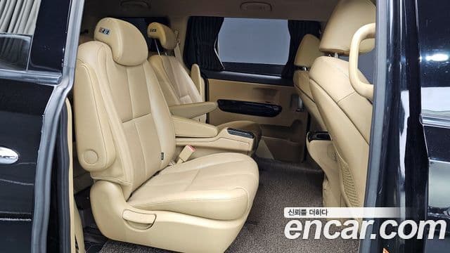 Kia The / новый New Carnival Noblesse Special, 2019 12