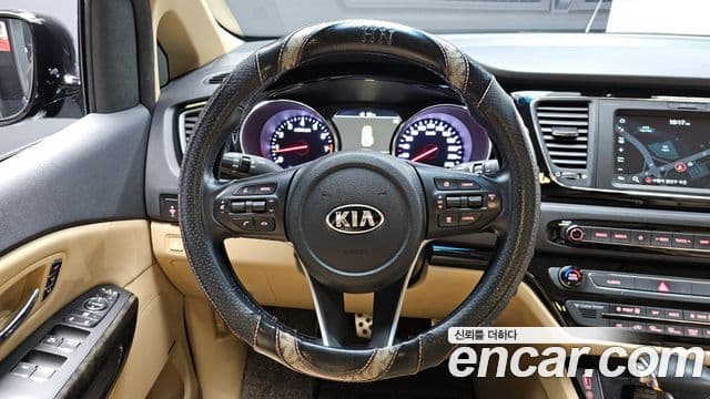 Kia The / новый New Carnival Noblesse Special, 2019 13