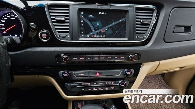 Kia The / новый New Carnival Noblesse Special, 2019 14