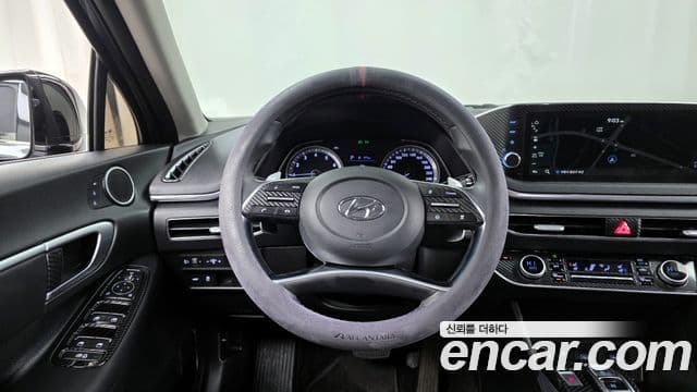 Hyundai Sonata (DN8) Premium Family, 2020 13