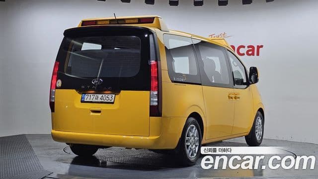 Hyundai Staria 15인승, 2022 2