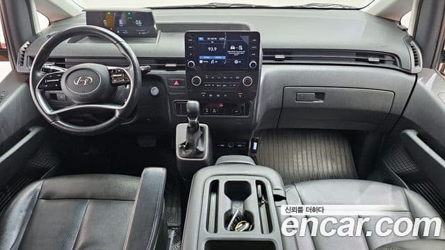 Hyundai Staria 15인승, 2022 7