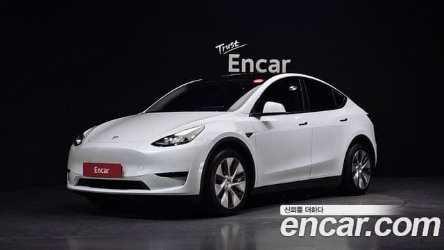 Tesla модель Y, 2023 1