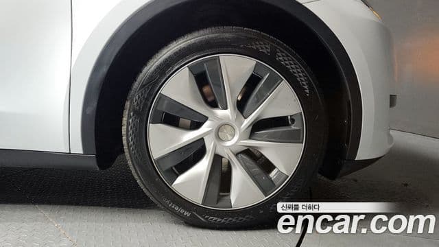 Tesla модель Y, 2023 все фото