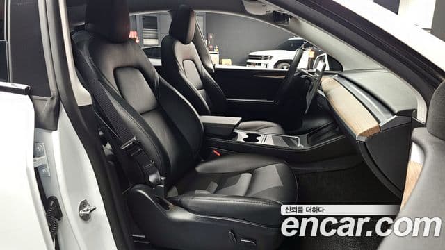 Tesla модель Y, 2023 10