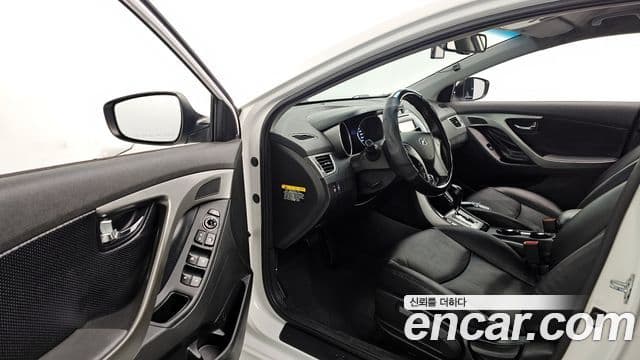 Hyundai Avante MD Premier, 2012 11