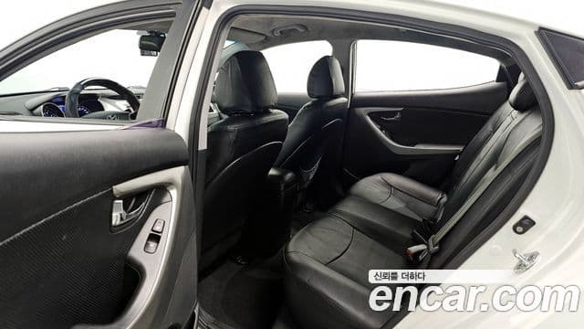 Hyundai Avante MD Premier, 2012 12