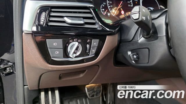 BMW 5시리즈 (G30) 530i M Sport Plus, 2019 16