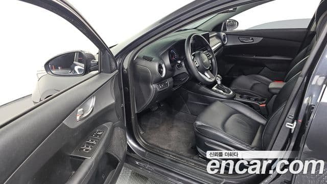 Kia The / новый New K3 2세대 Trendy, 2022 10