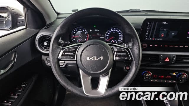 Kia The / новый New K3 2세대 Trendy, 2022 15
