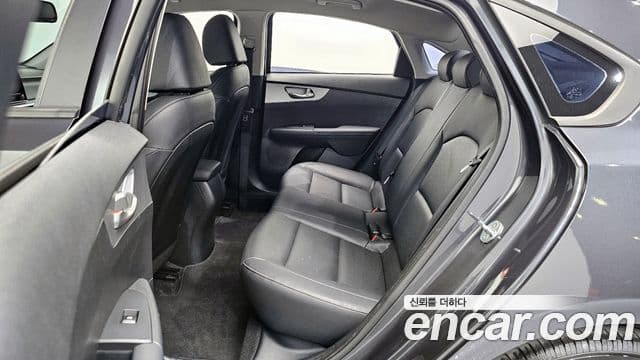 Kia The / новый New K3 2세대 Trendy, 2022 12