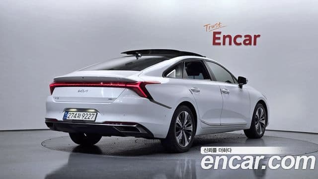 Kia K8 гибрид Signature, 2022 2