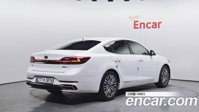 Kia K7 Premier гибрид Signature, 2020 2
