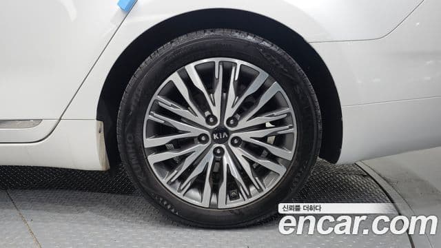 Kia K7 Premier гибрид Signature, 2020 все фото