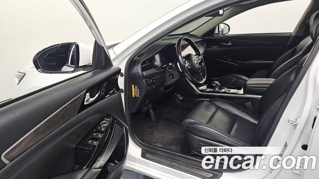 Kia K7 Premier гибрид Signature, 2020 10