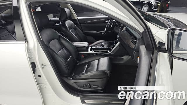 Kia K7 Premier гибрид Signature, 2020 12