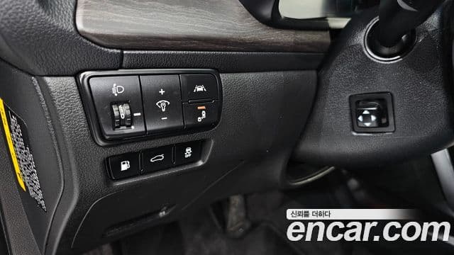 Kia K7 Premier гибрид Signature, 2020 14