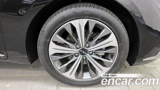 Kia K8 гибрид Noblesse, 2022 все фото