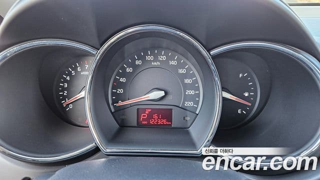 Kia All New Pride Luxury, 2012 8