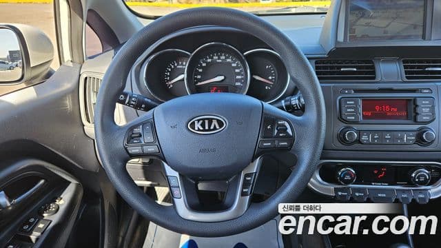 Kia All New Pride Luxury, 2012 13