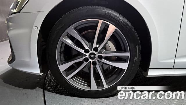 Audi A6 (C8) Premium, 2022 все фото