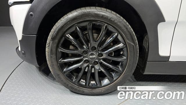 Mini Cooper 클럽맨 2세대, 2024 все фото