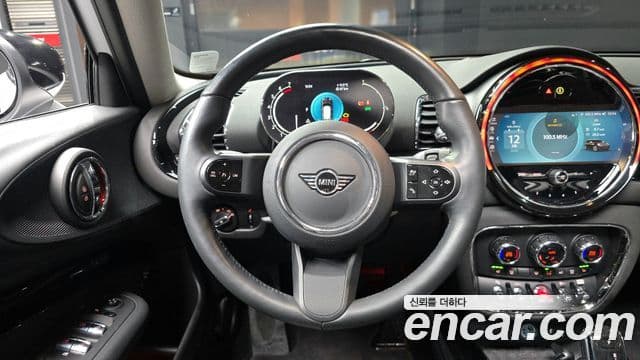 Mini Cooper 클럽맨 2세대, 2024 13