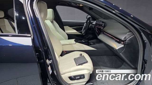 BMW 5시리즈 (G60) 520i M Sport, 2024 11
