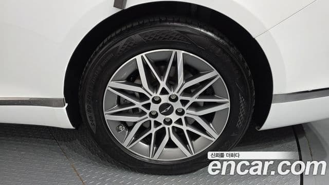 Genesis G80 (RG3) бензин 2.5 турбо AWD, 2025 все фото