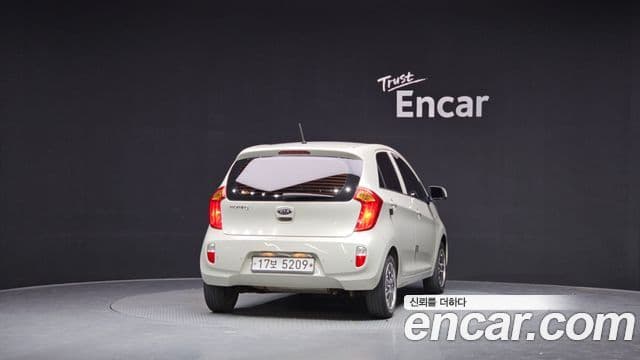 Kia All New Morning Deluxe, 2012 4