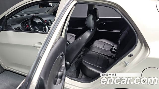 Kia All New Morning Deluxe, 2012 13