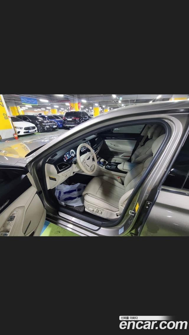 Genesis G90 Premium Luxury, 2020 13