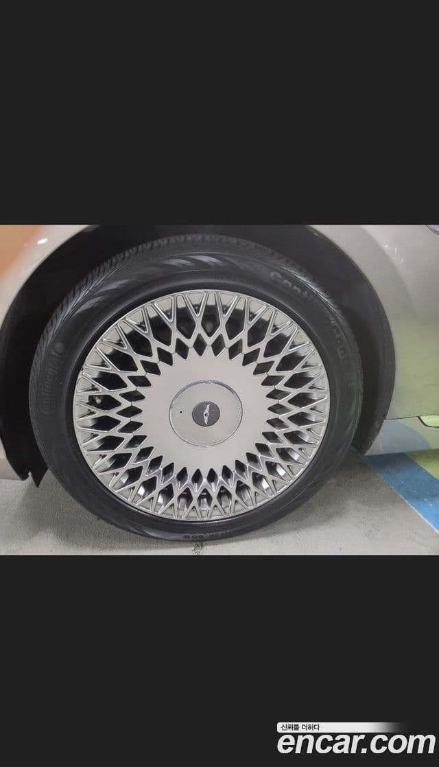 Genesis G90 Premium Luxury, 2020 16